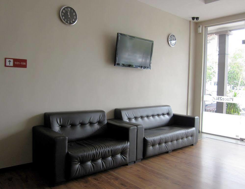 Place2Stay Hotel Malacca Exteriör bild